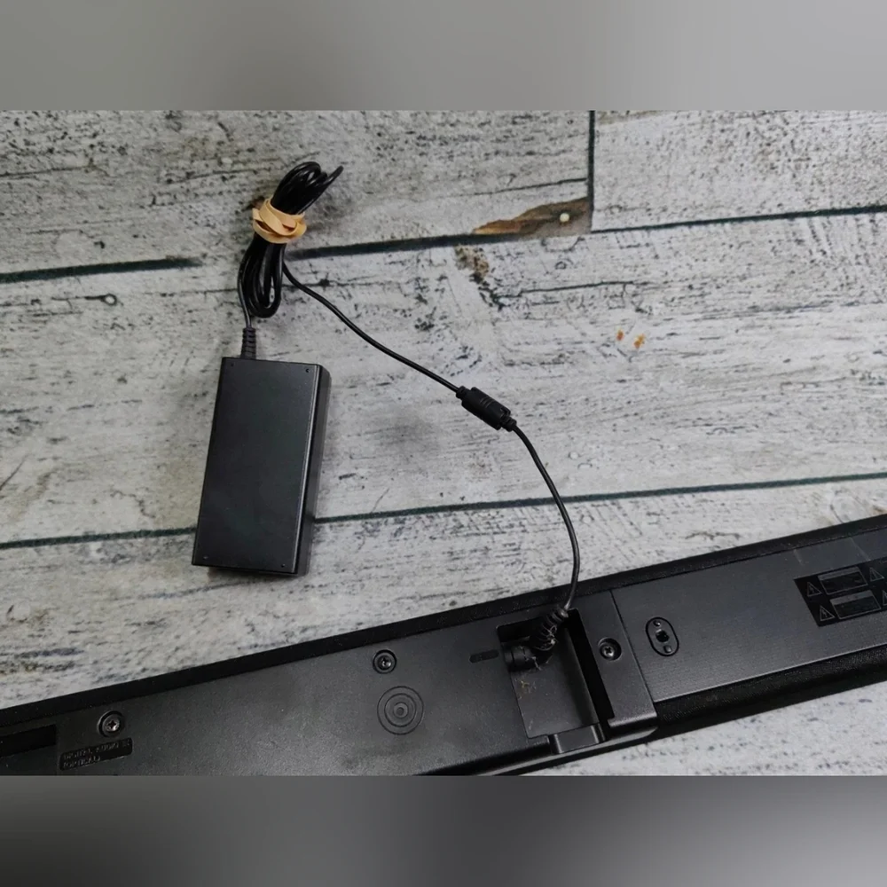 Samsung Black Wireless Soundbar Speaker Model: HW-KM36